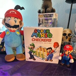 Super Mario 2023 Collector's lot